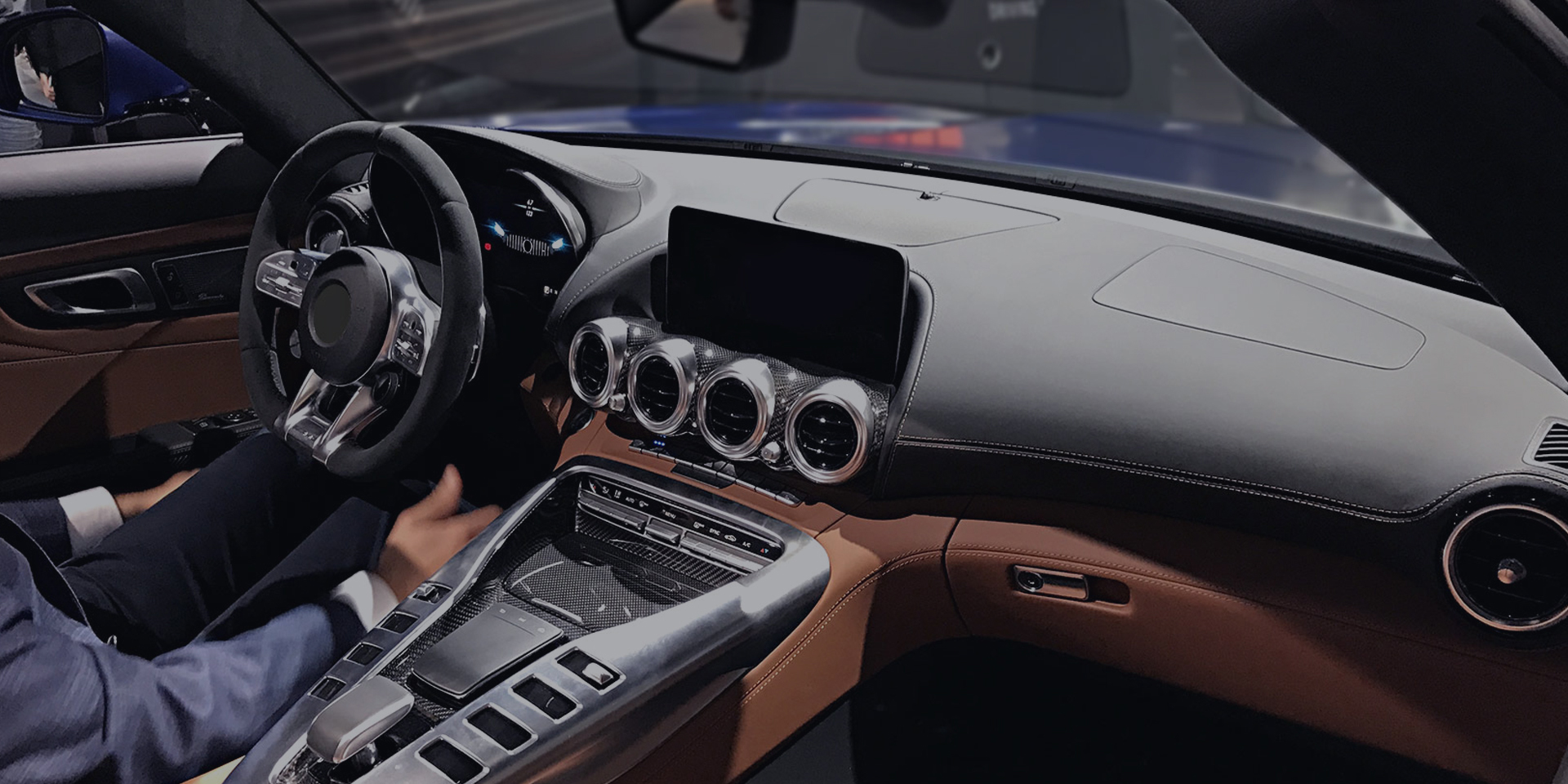 浙江嘉龙雕刻股份有限公司